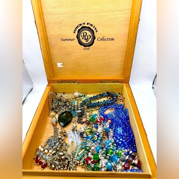 Mystery Glass Bead Jewelry Lot in Wooden Cigar Box Some Signed All Wearable - Picture 1 of 9